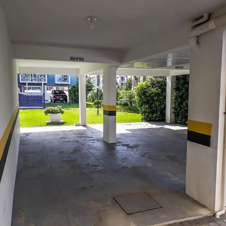 Apto A 70 Metros Da Praia, Piscina, 03 Ar Condicionados, Vaga De Garagem Florianópolis 외부 사진
